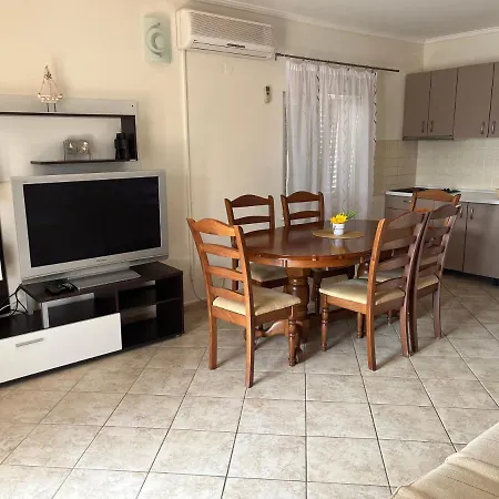 Apartment Pralija