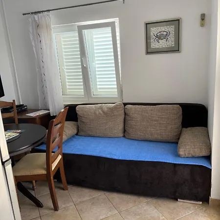 Apartment Pralija *