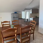 Pralija Apartament *