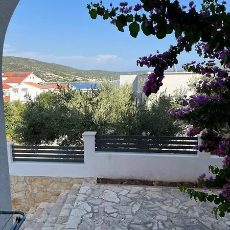 Apartman Pralija *