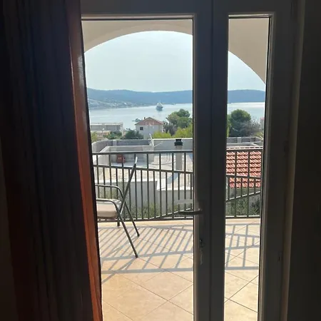 Pralija Apartmán *