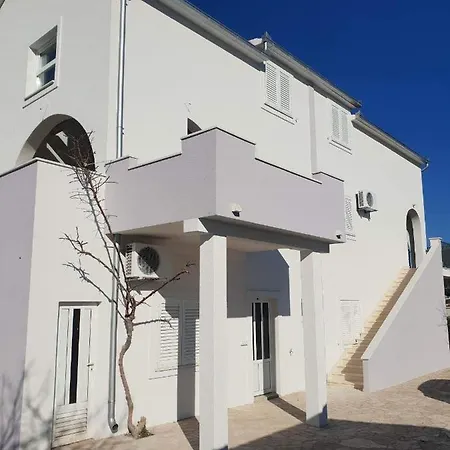 Apartmán Pralija *