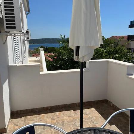 Pralija Apartmán *